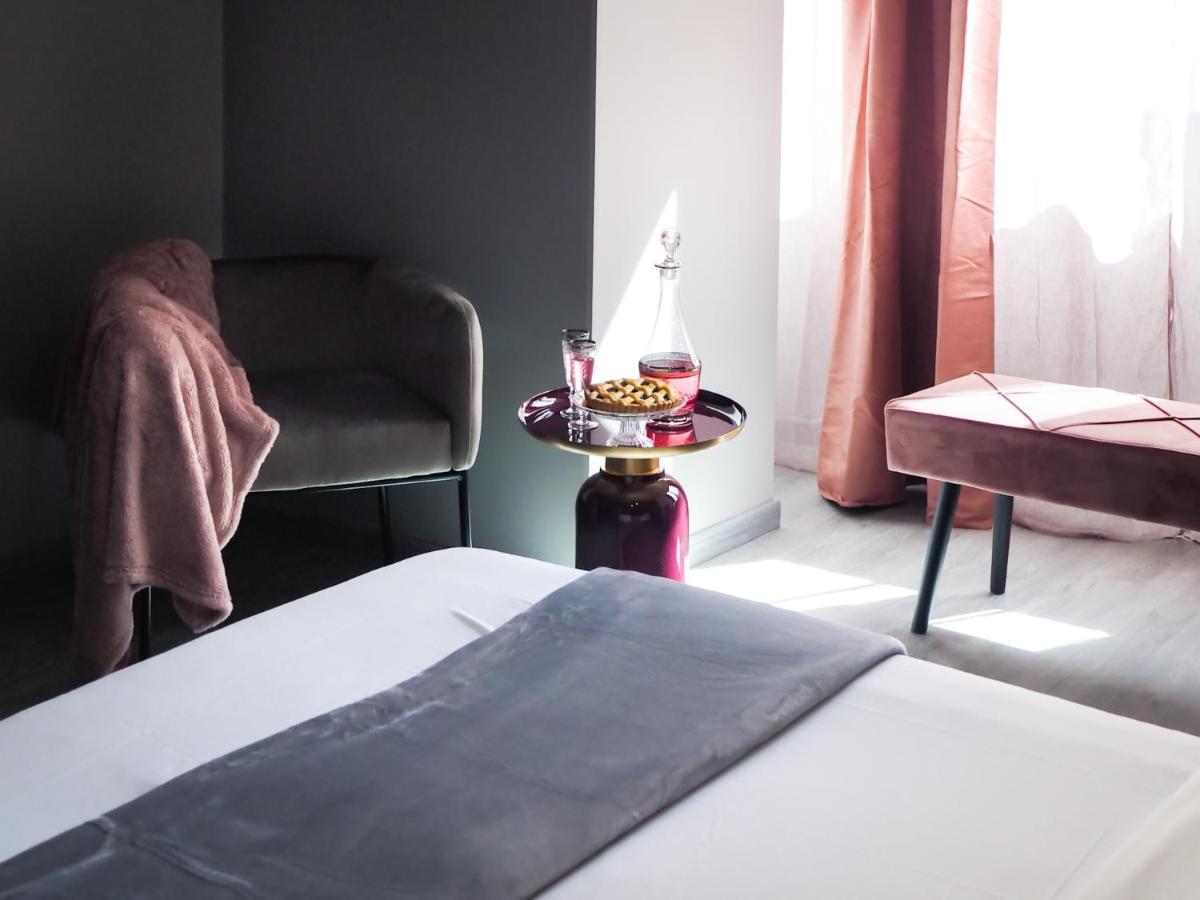 C'Est La Vie Suites Roma Ngoại thất bức ảnh